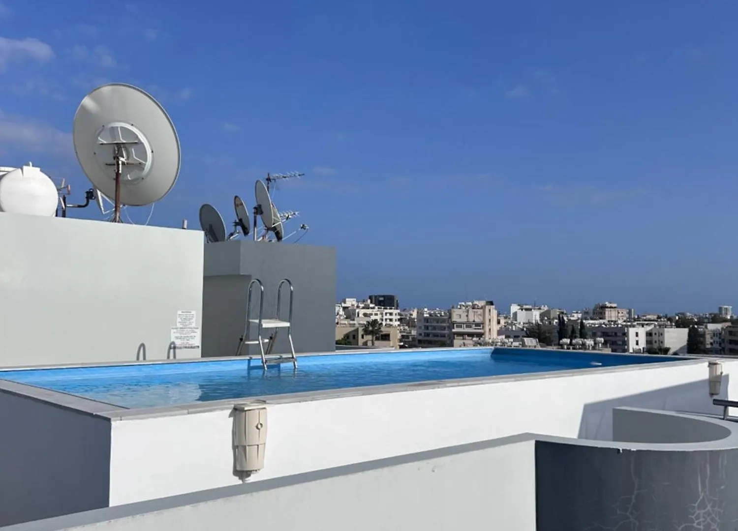 Alex Residence Larnaca 0*,